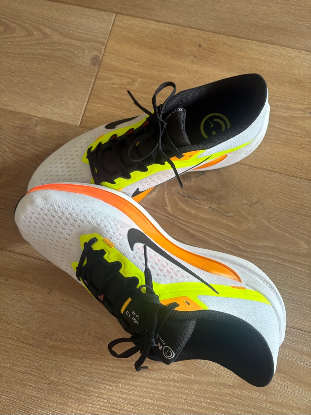 NWOT Nike Winflo 10 Running Shoes with Neon Yellow & Orange Accents Sz 11